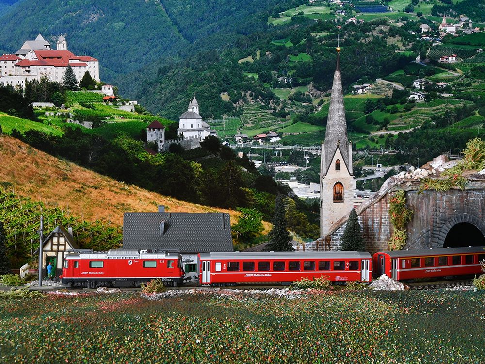 Bernina Express ile Bir Avrupa Masalı Turu