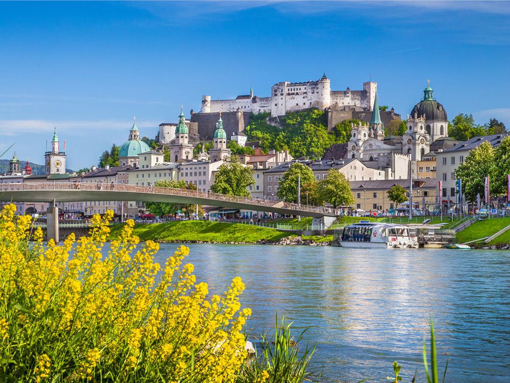 Hallstatt & Salzburg & Viyana & Bled Turu
