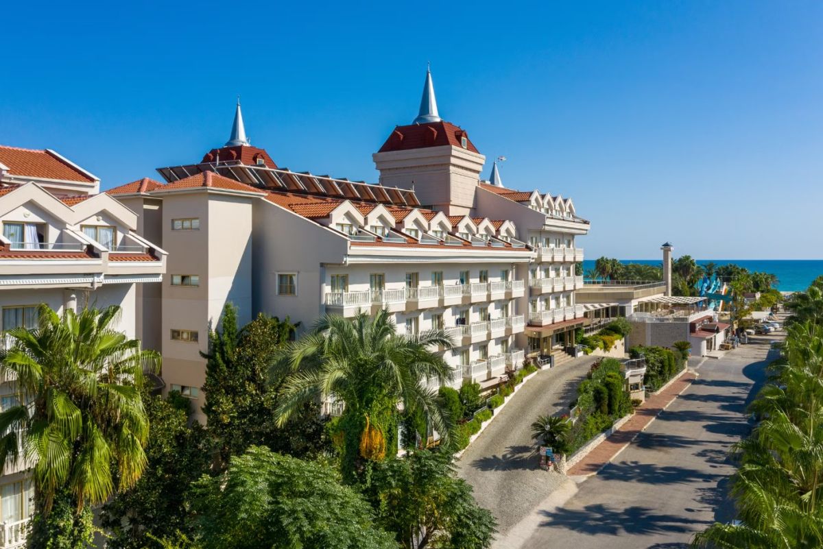 Aydınbey Famous Resort Boğazkent